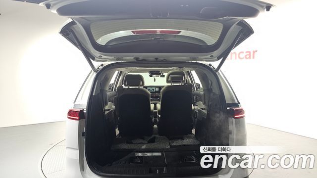 Kia Canival 2023 — photo 20