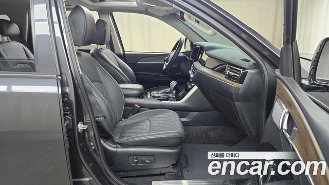 Kia Mohave 2023 — photo 10