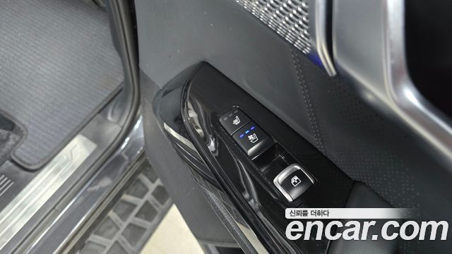 Kia Mohave 2023 — photo 18