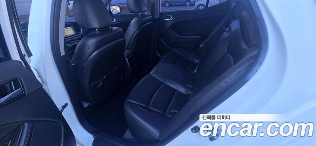Kia K5 2014 — photo 16
