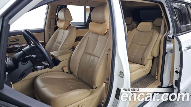 Kia Canival 2018 — photo 12