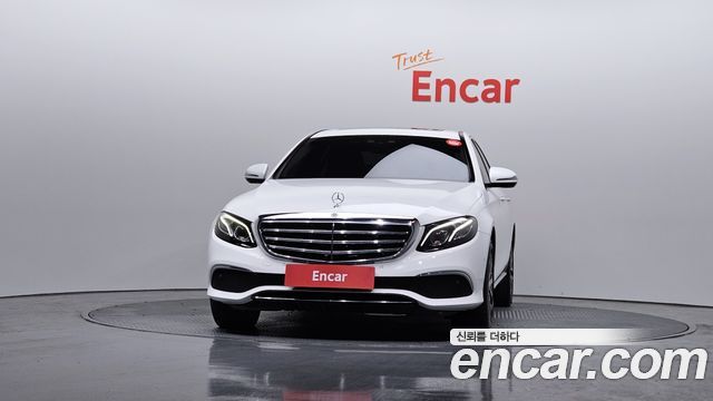 Mercedes-Benz E-Class 2018 — photo 3