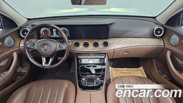 Mercedes-Benz E-Class 2018 — photo 7