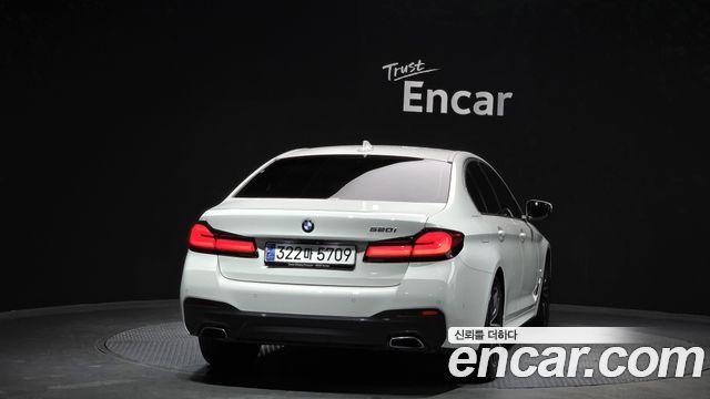 BMW 5-Series 2022 — photo 4