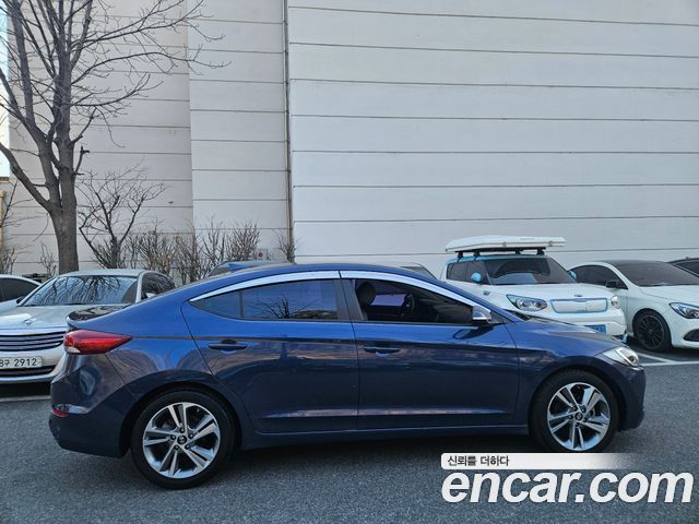 Hyundai AVANTE 2018 — photo 4