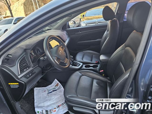 Hyundai AVANTE 2018 — photo 6