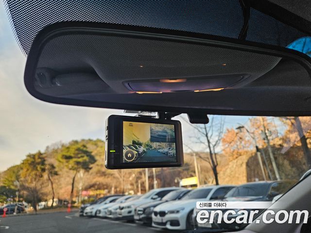 Hyundai AVANTE 2018 — photo 14