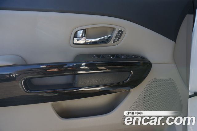 Kia Canival 2019 — photo 8