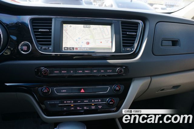 Kia Canival 2019 — photo 14
