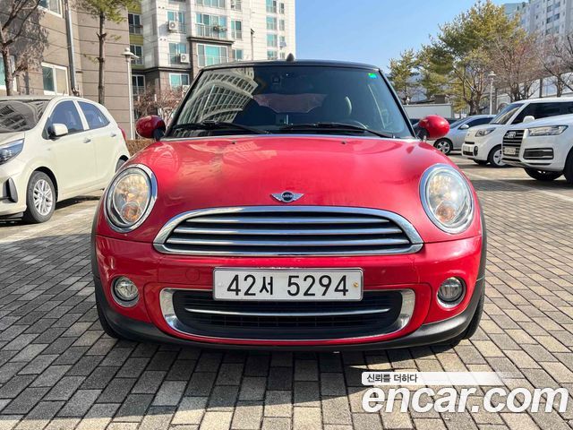 Mini Cooper Convertible 2015 — photo 2