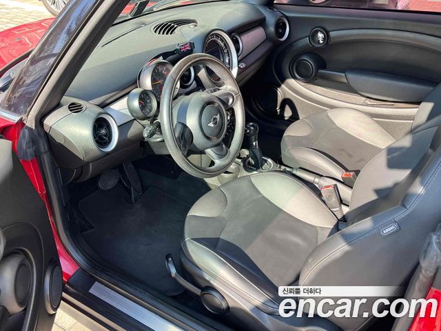 Mini Cooper Convertible 2015 — photo 9