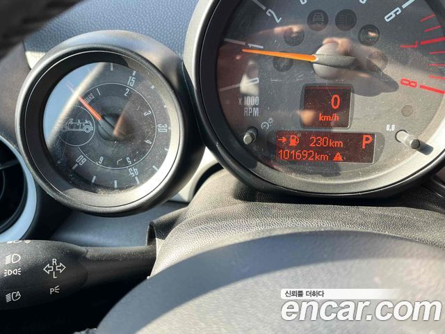 Mini Cooper Convertible 2015 — photo 11