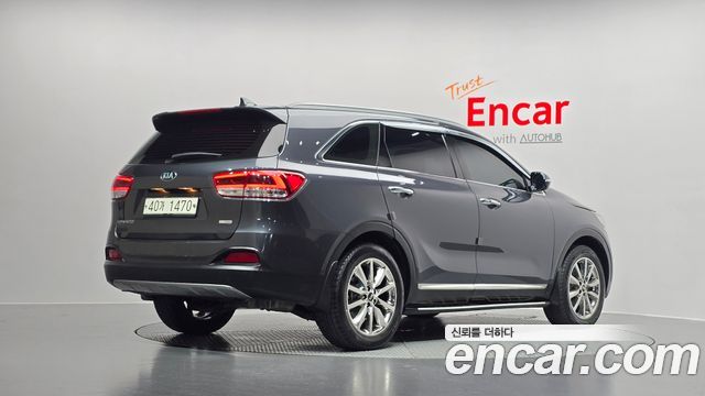 Kia Sorento 2017 — photo 2