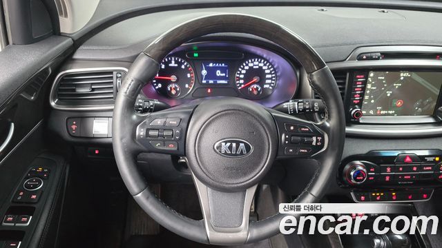 Kia Sorento 2017 — photo 13