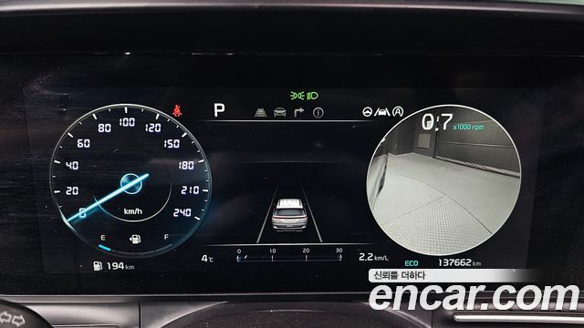 Kia Canival 2022 — photo 8