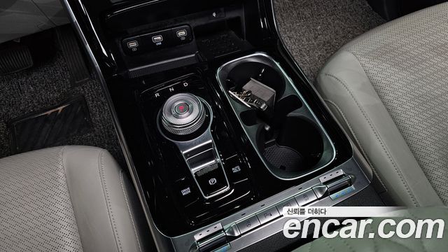 Kia Canival 2022 — photo 9