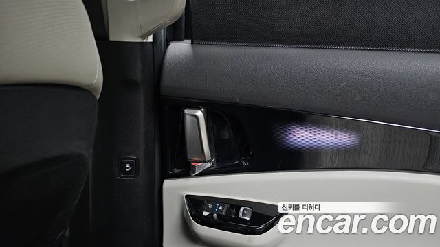 Kia Canival 2022 — photo 19