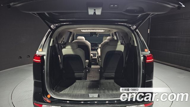 Kia Canival 2022 — photo 20