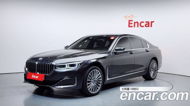 BMW 7-Series 2022 — photo 1