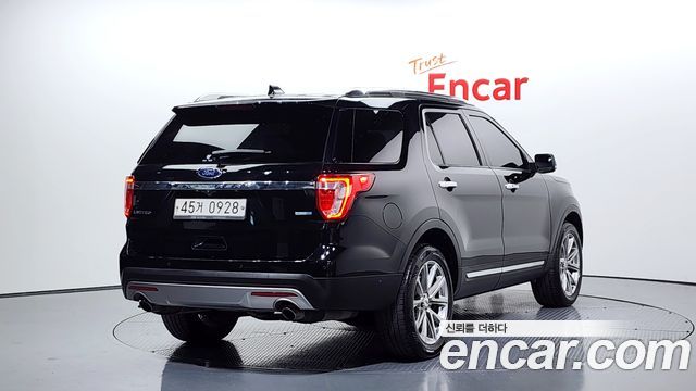 Ford Explorer 2016 — photo 2