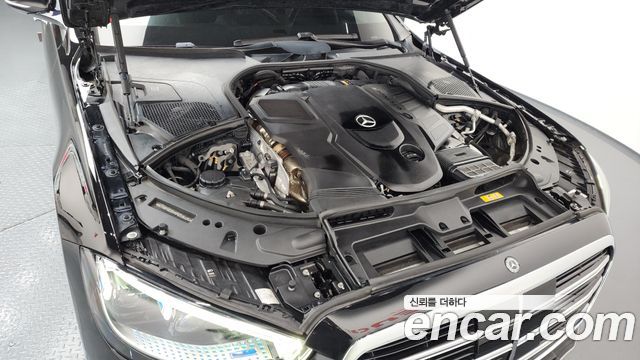 Mercedes-Benz S-Class 2021 — photo 6