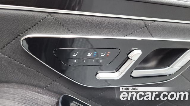 Mercedes-Benz S-Class 2021 — photo 19