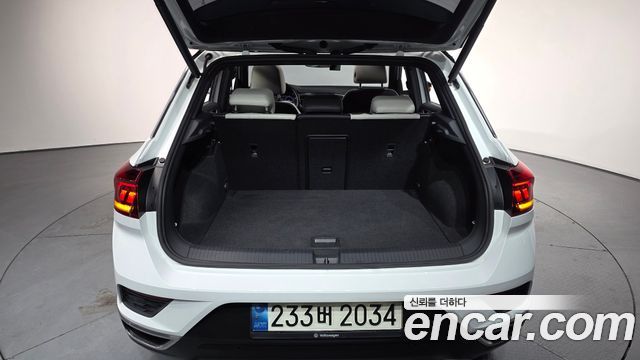 Volkswagen T-Roc 2022 — photo 20