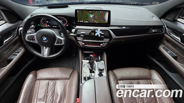 BMW Gran Turismo 2022 — photo 7