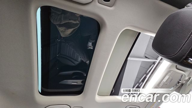 Mercedes-Benz GLC-Class 2017 — photo 19