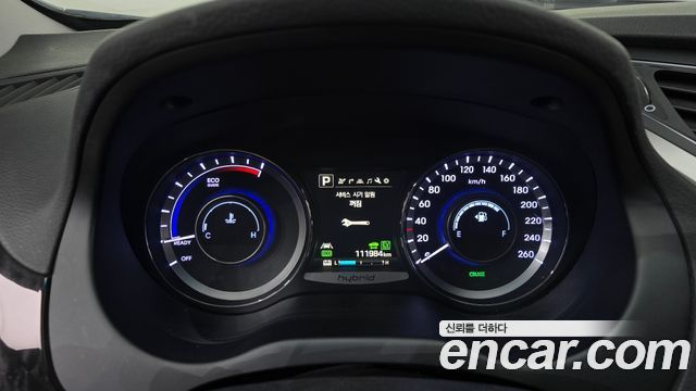 Hyundai Grandeur 2015 — photo 8