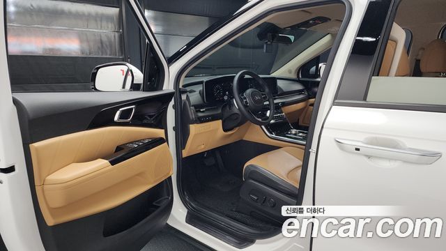 Kia Canival 2021 — photo 10