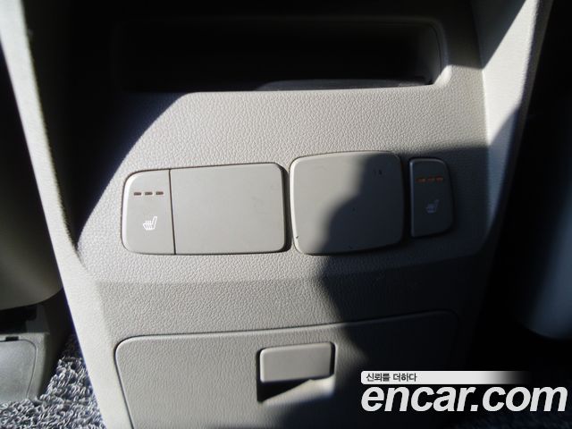 Kia Canival 2015 — photo 12