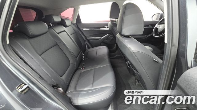 Kia Seltos 2023 — photo 12