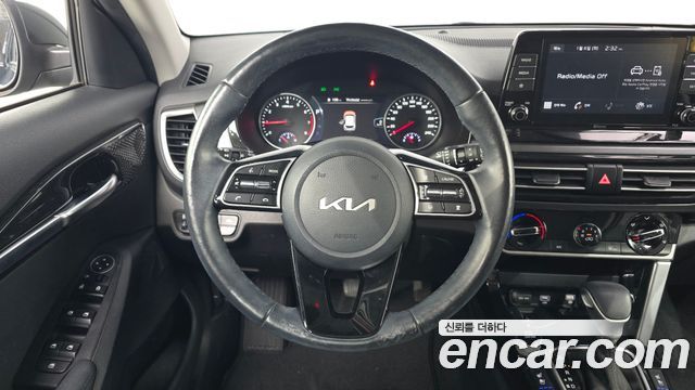 Kia Seltos 2023 — photo 13