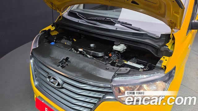 Hyundai Starex 2019 — photo 6