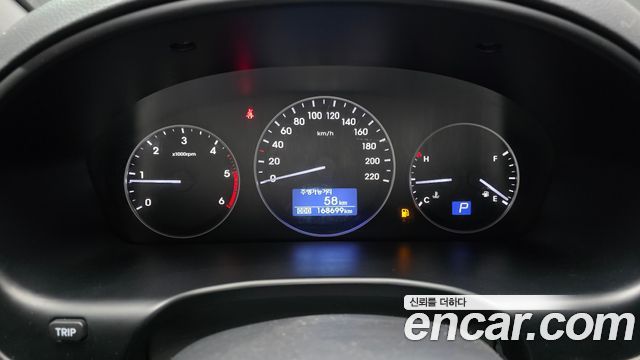 Hyundai Starex 2019 — photo 8