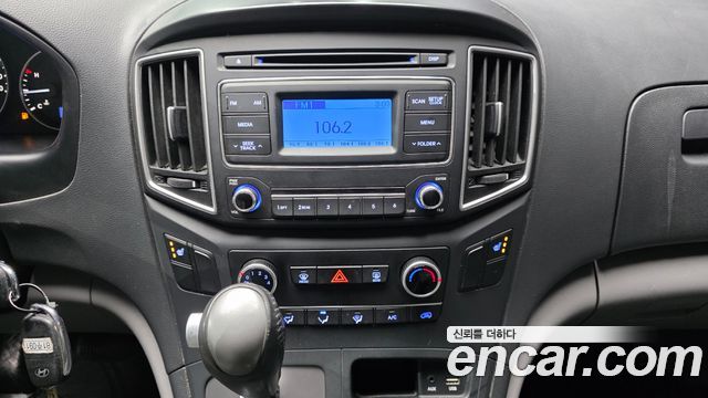 Hyundai Starex 2019 — photo 14