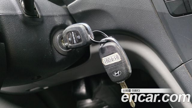 Hyundai Starex 2019 — photo 19