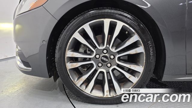 Lincoln Continental 2018 — photo 5