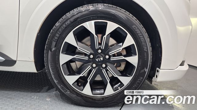 Kia Canival 2021 — photo 5