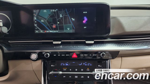 Kia Canival 2021 — photo 15