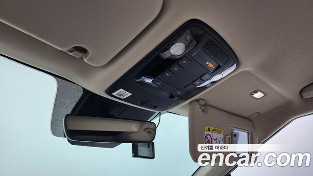 Kia Canival 2021 — photo 17