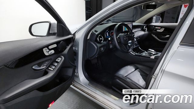Mercedes-Benz C-Class 2019 — фото 10