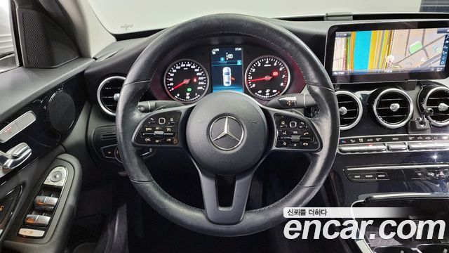 Mercedes-Benz C-Class 2019 — фото 13