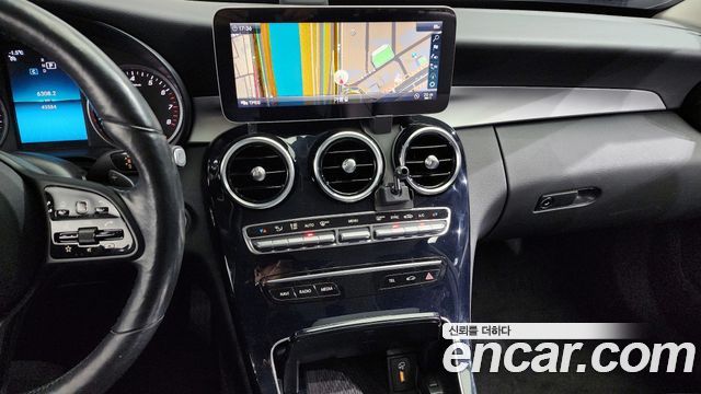Mercedes-Benz C-Class 2019 — фото 15