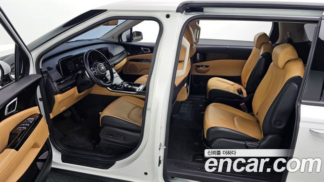 Kia Canival 2021 — photo 10