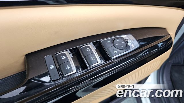 Kia Canival 2021 — photo 18