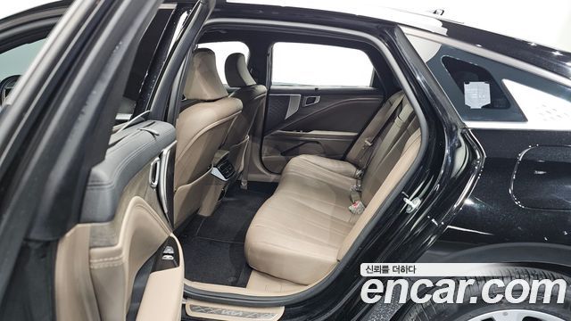 Kia K8 2022 — photo 11