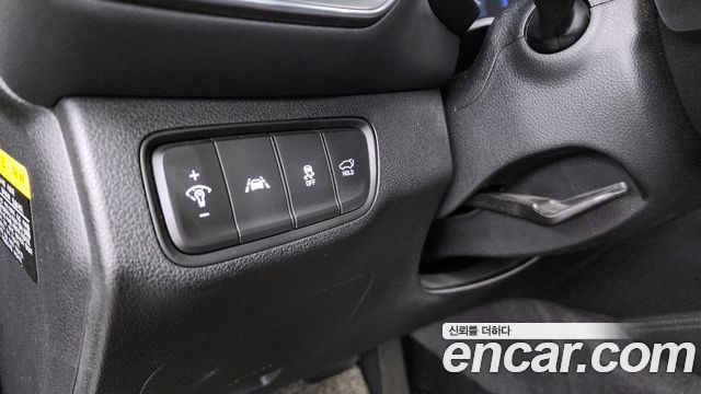 Hyundai Santafe 2019 — photo 16