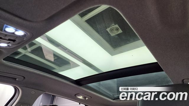Hyundai Santafe 2019 — photo 18